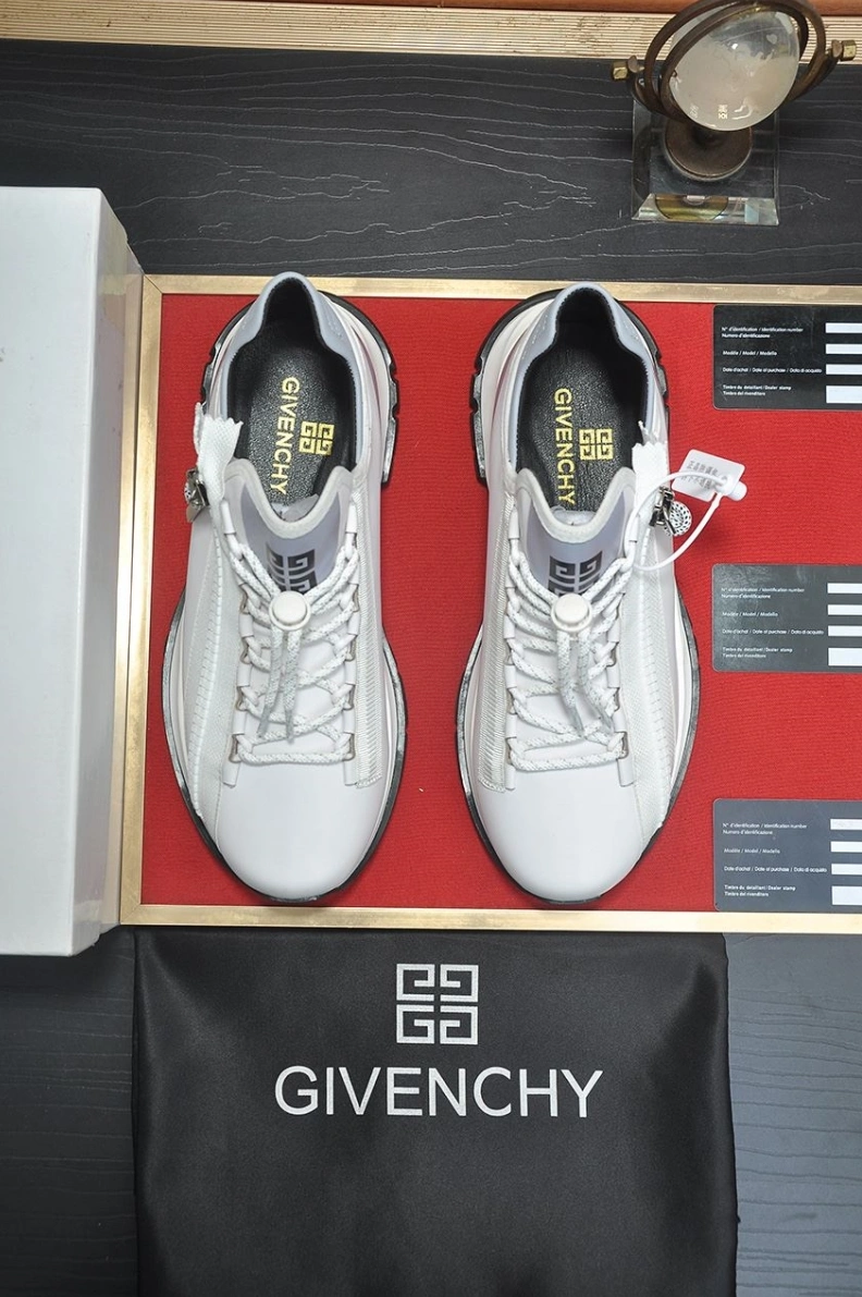 Gxvxnchy Sneakers Affordable 152079