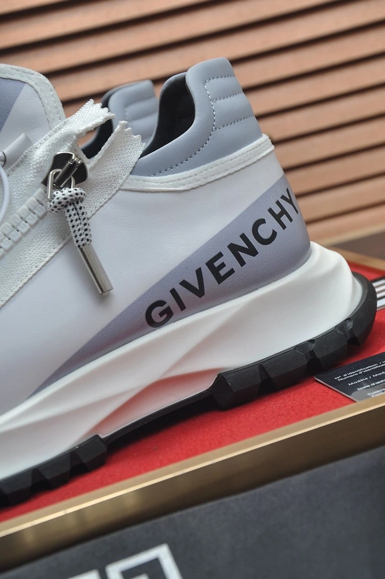 Gxvxnchy Sneakers Affordable 152079