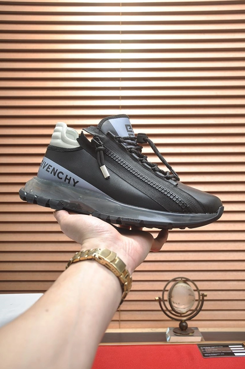 Gxvxnchy Sneakers Lightweight 152082