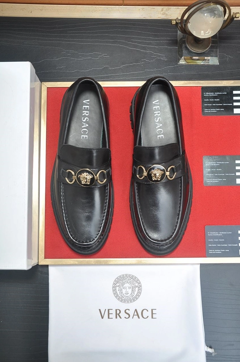 AllSeason Gxvxnchy Leather Shoes 152483