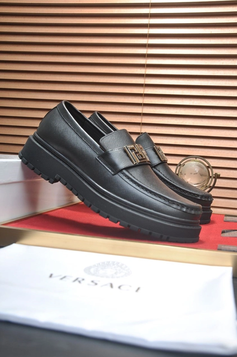 Soft Gxvxnchy Leather Shoes 152475