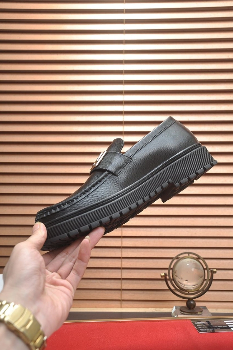 Soft Gxvxnchy Leather Shoes 152475