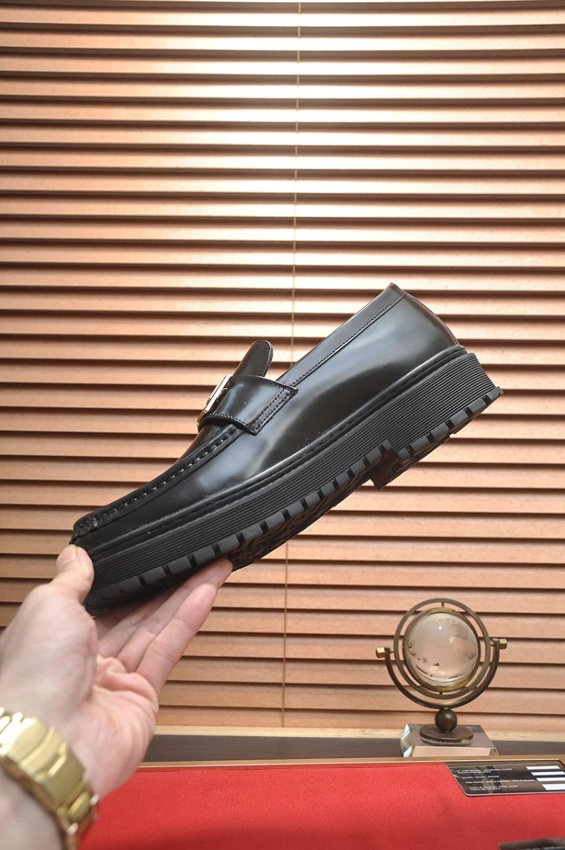 Bright Gxvxnchy Leather Shoes 152479