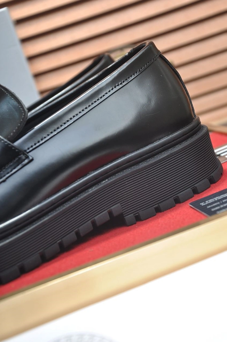 Bright Gxvxnchy Leather Shoes 152479