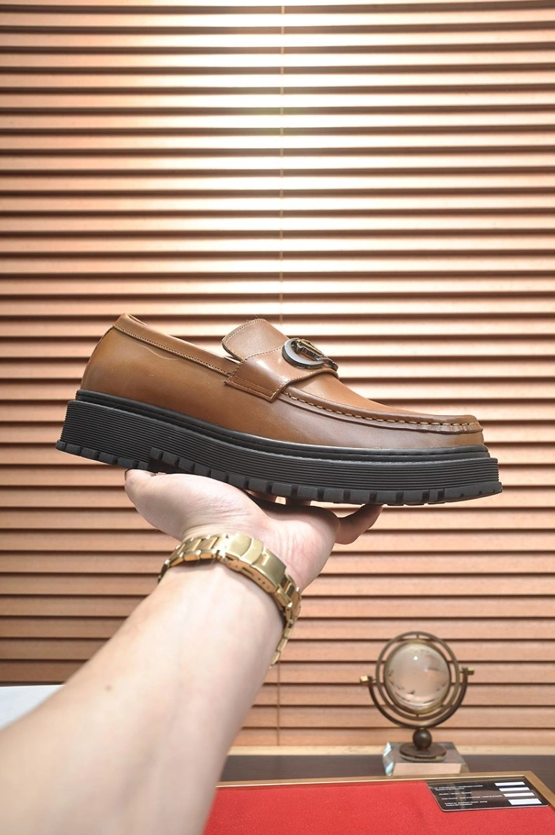 Minimalist Gxvxnchy Leather Shoes 152470