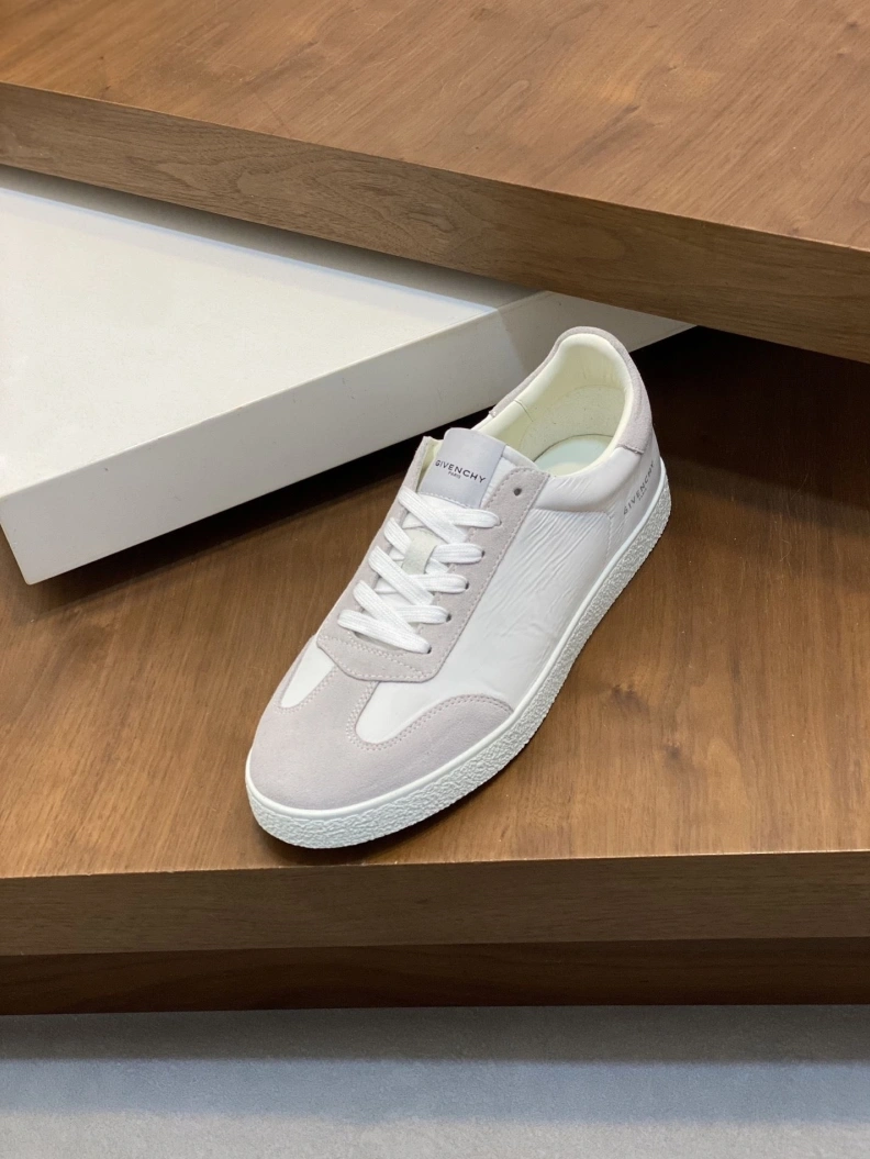 Comfortable Gxvxnchy Sneakers 152074