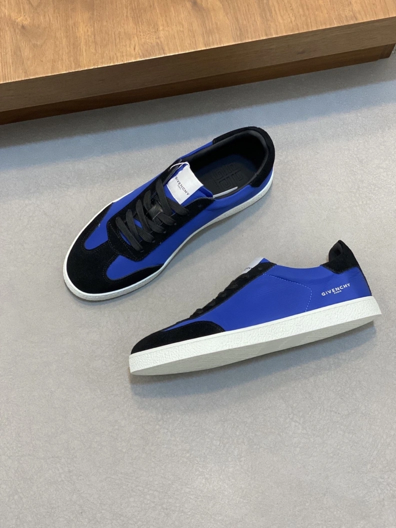 Gxvxnchy Sneakers Flexible 152081
