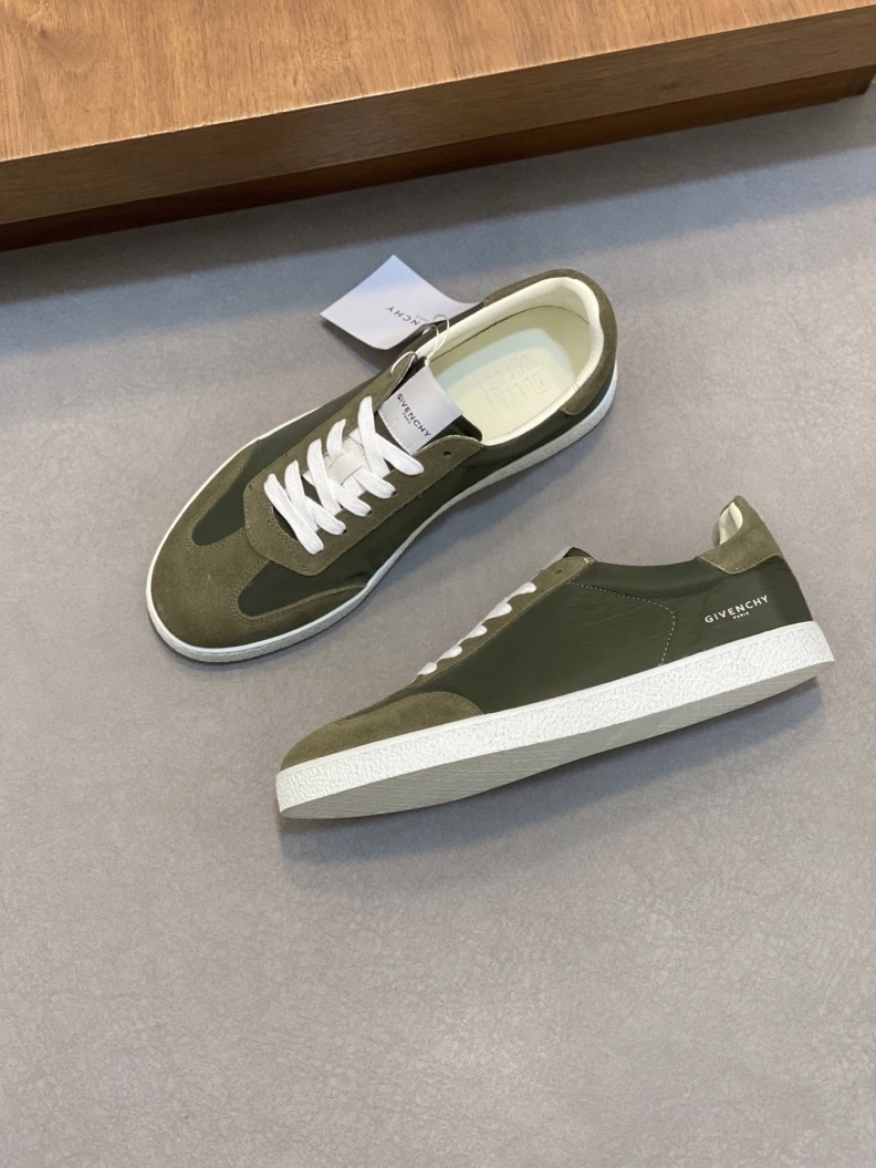Trendy Gxvxnchy Sneakers 152053