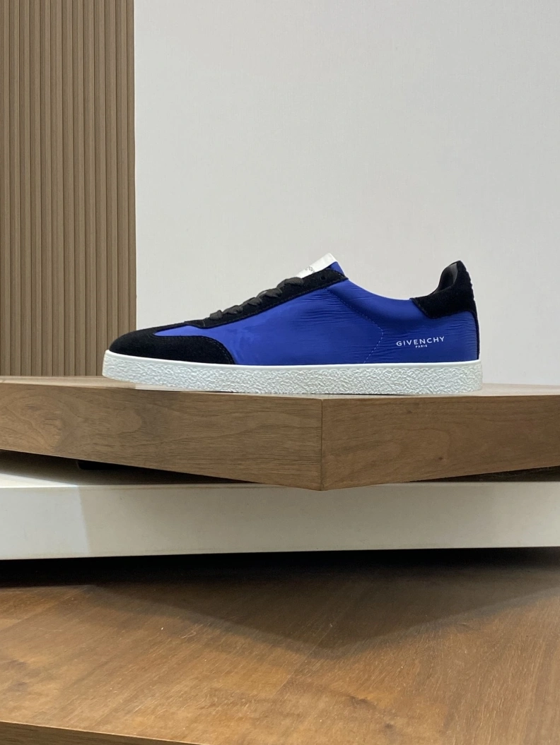 Gxvxnchy Sneakers Refined 152056