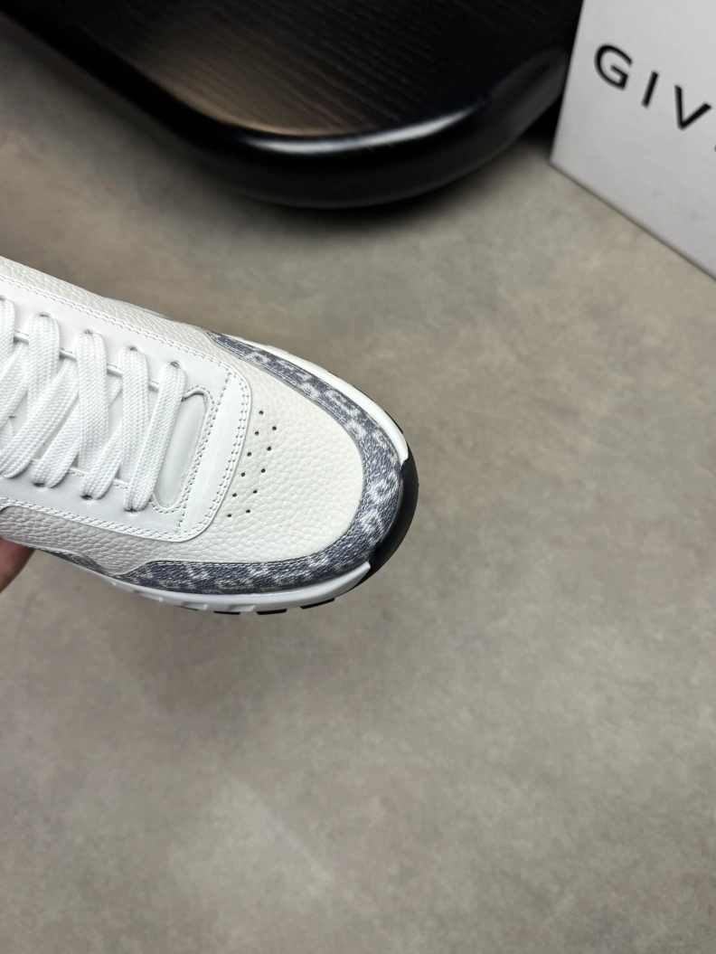 Gxvxnchy Sneakers StreetReady 152064