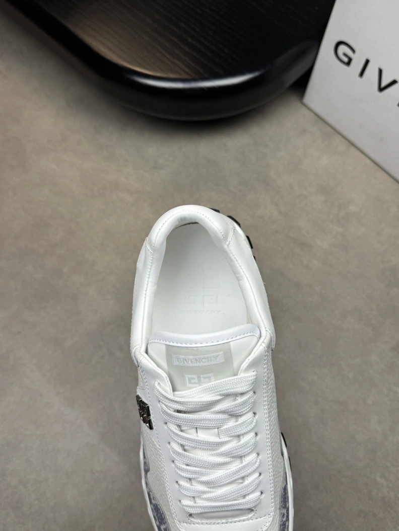 Gxvxnchy Sneakers StreetReady 152064