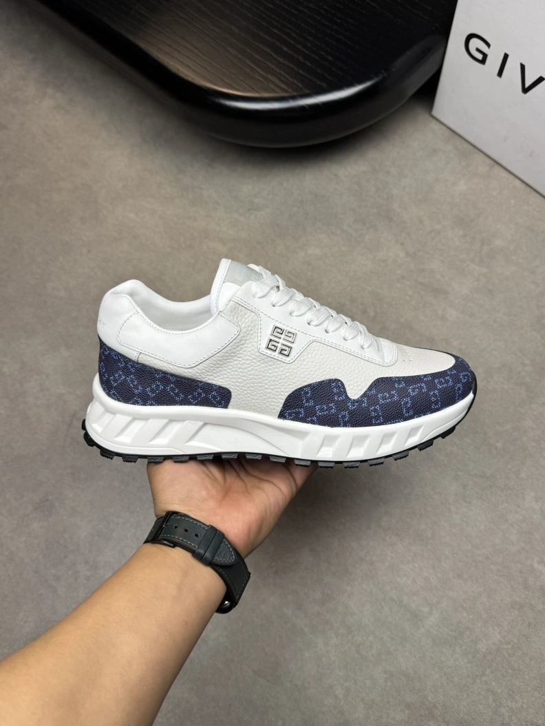 Elegant Gxvxnchy Sneakers 152057