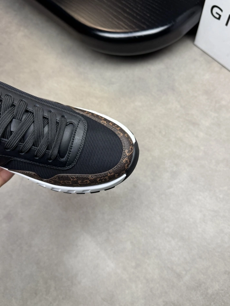 Gxvxnchy Sneakers Comfortable 152051