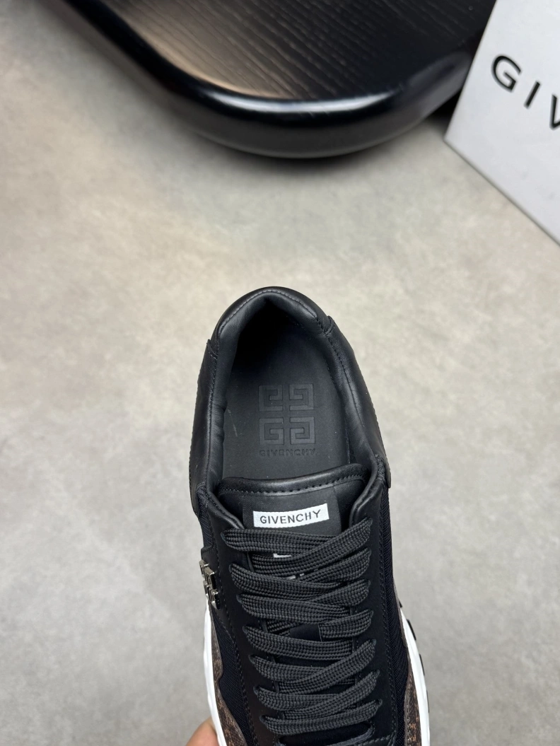 Gxvxnchy Sneakers Comfortable 152051