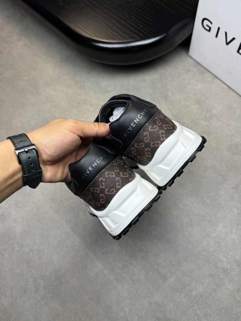 Gxvxnchy Sneakers Comfortable 152051