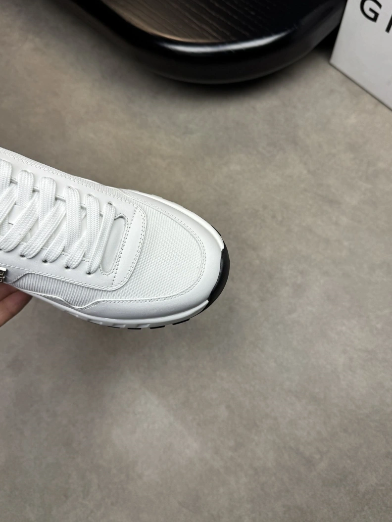 Gxvxnchy Sneakers Bold 152066