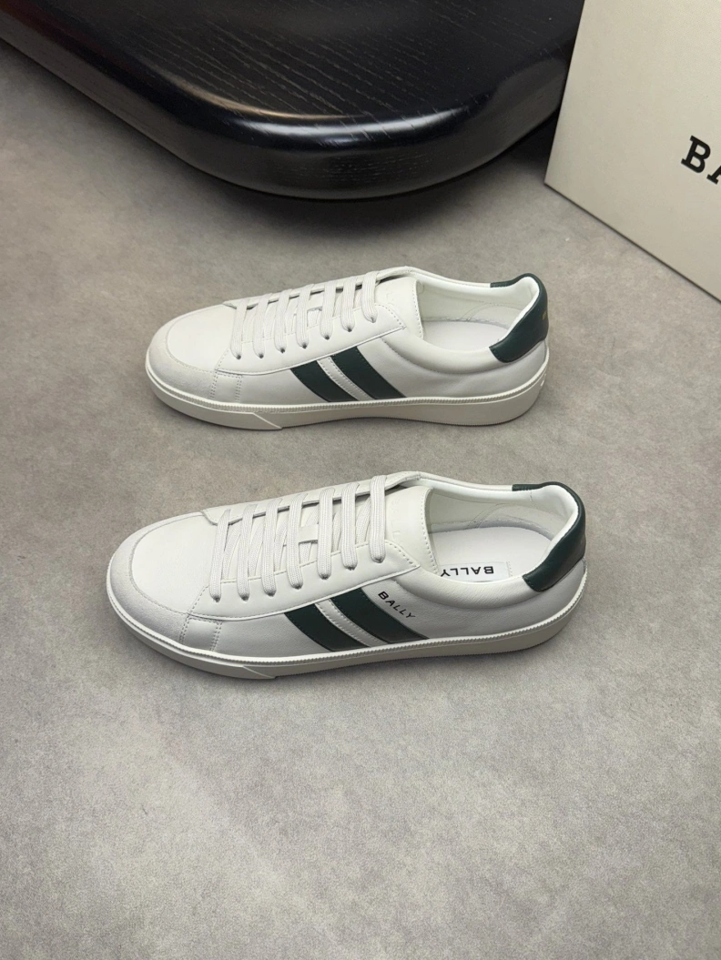 Trendsetting Othxr Sneakers 210338