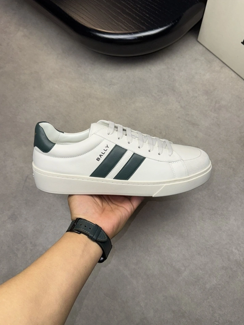 Trendsetting Othxr Sneakers 210338