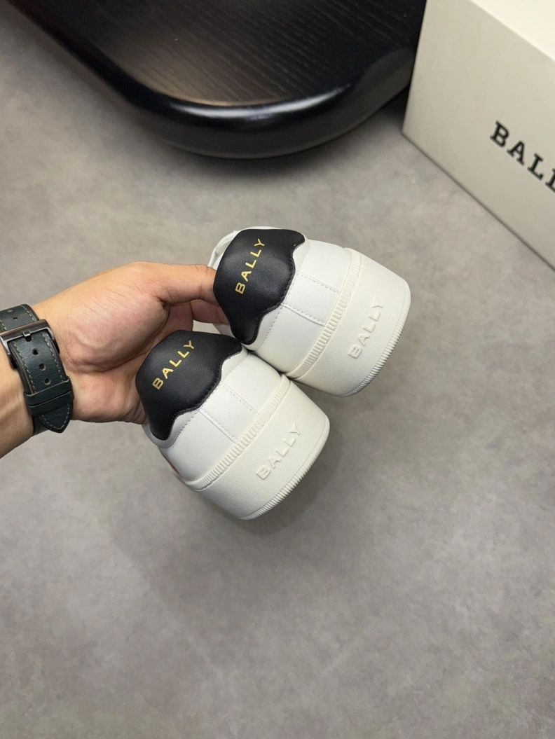 Comfortable Othxr Sneakers 210337