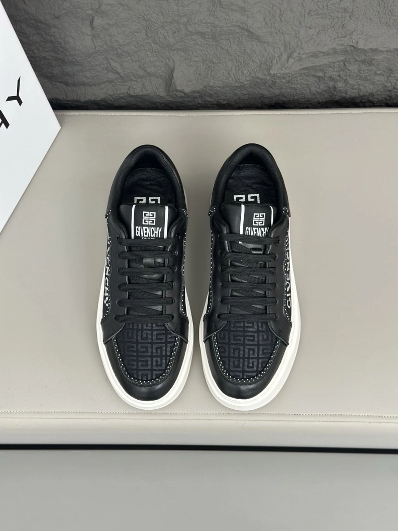 TopPick Gxvxnchy Sneakers 152069