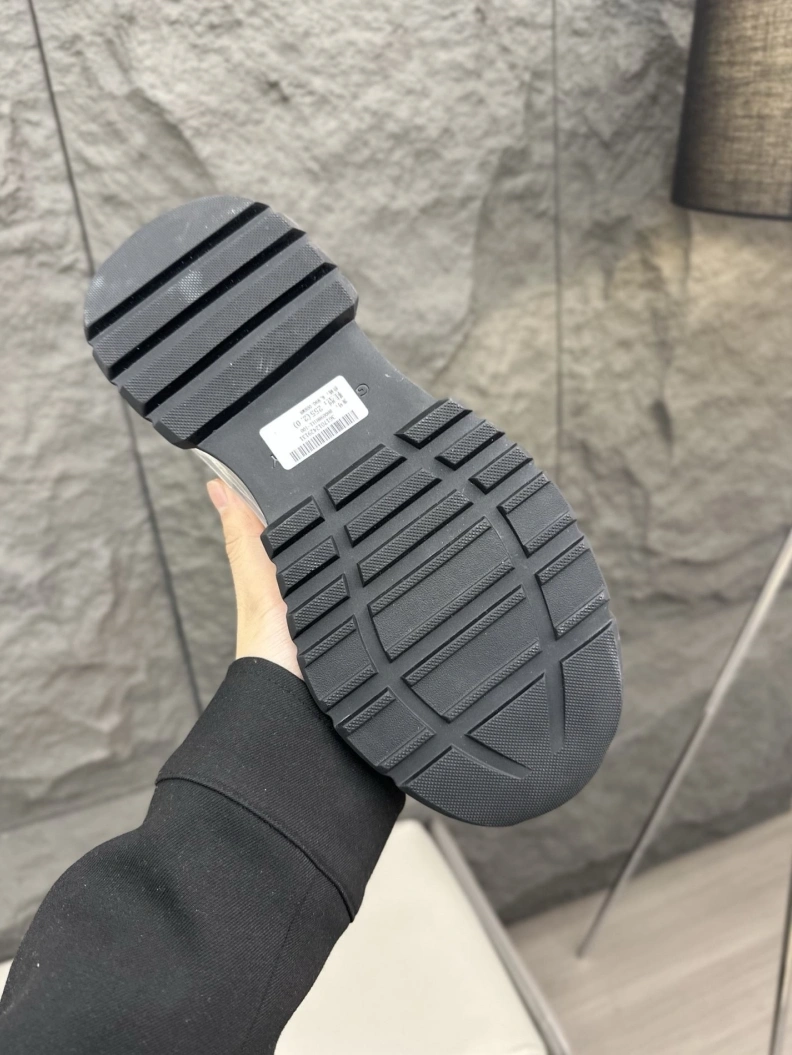 Gxvxnchy Sneakers StreetReady 152068