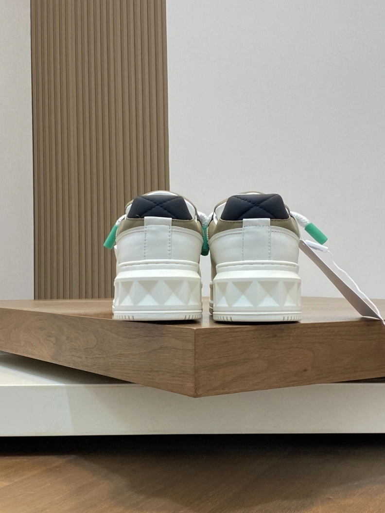 EyeCatching Vxlxntino Sneakers 228935