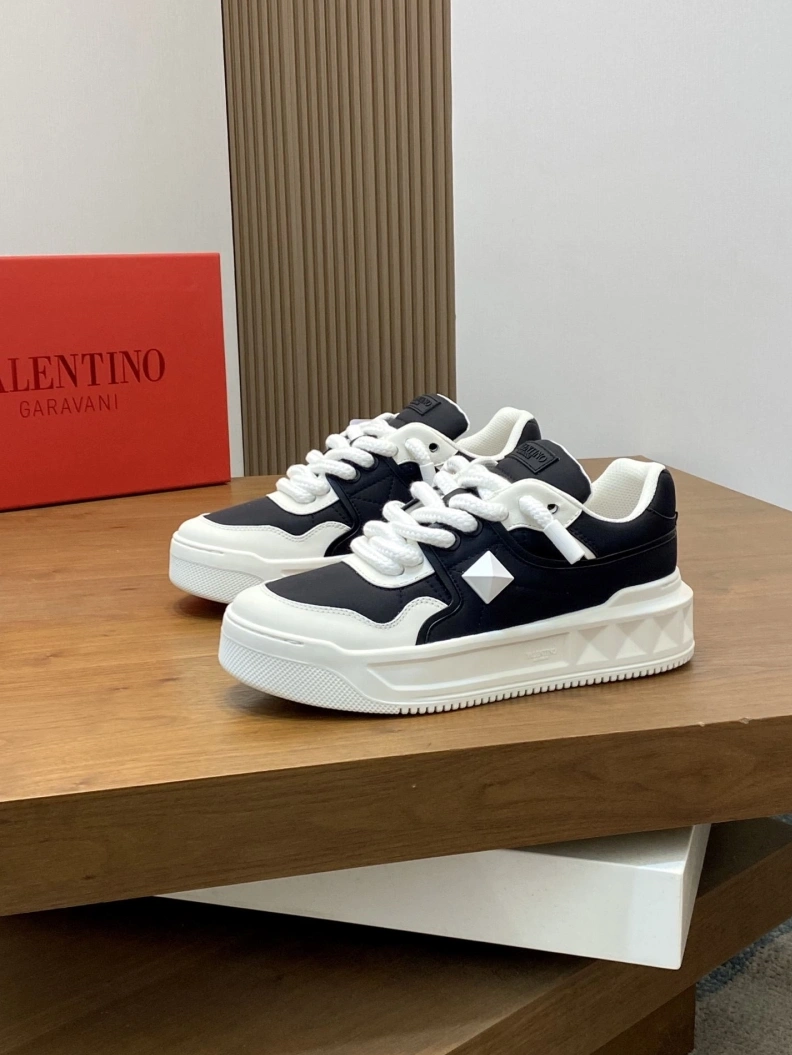 Comfortable Vxlxntino Sneakers 228936
