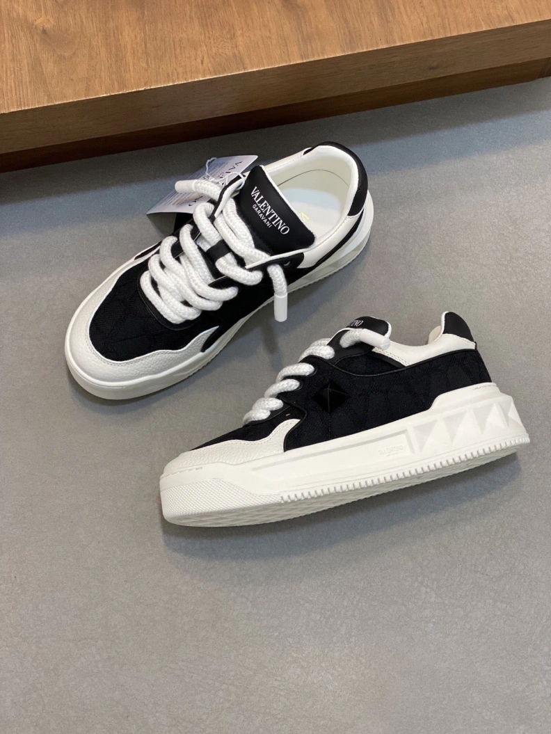 Soft Vxlxntino Sneakers 228927
