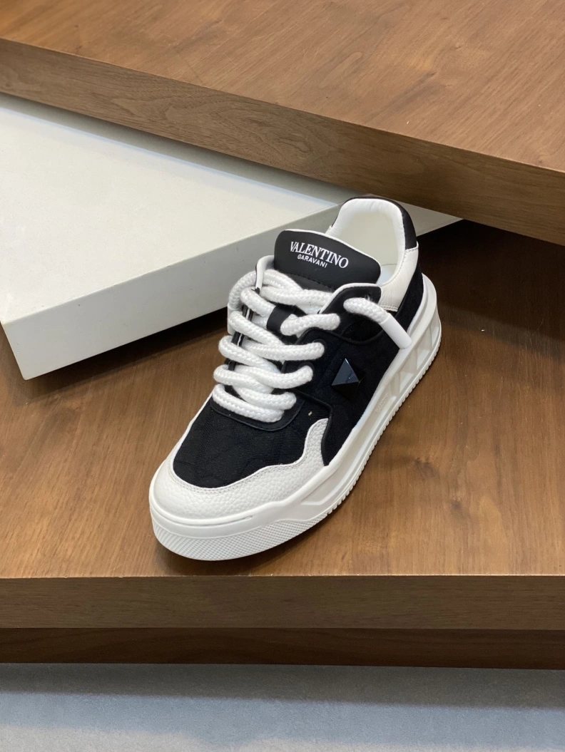 Soft Vxlxntino Sneakers 228927