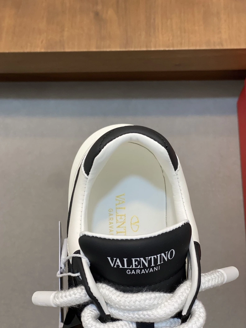 Soft Vxlxntino Sneakers 228927