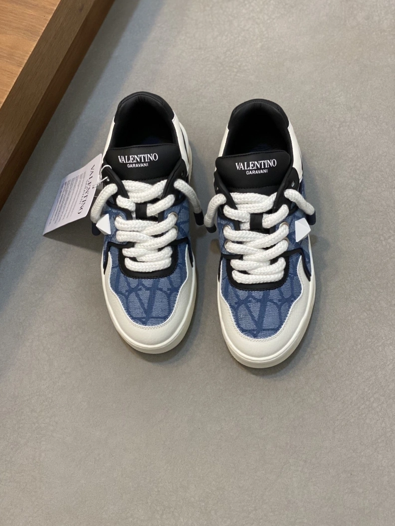 Durable Vxlxntino Sneakers 228926
