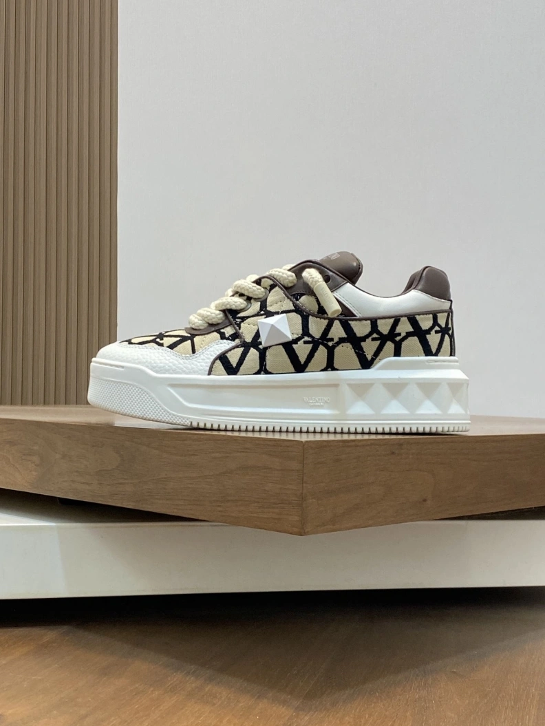 HighQuality Vxlxntino Sneakers 228928