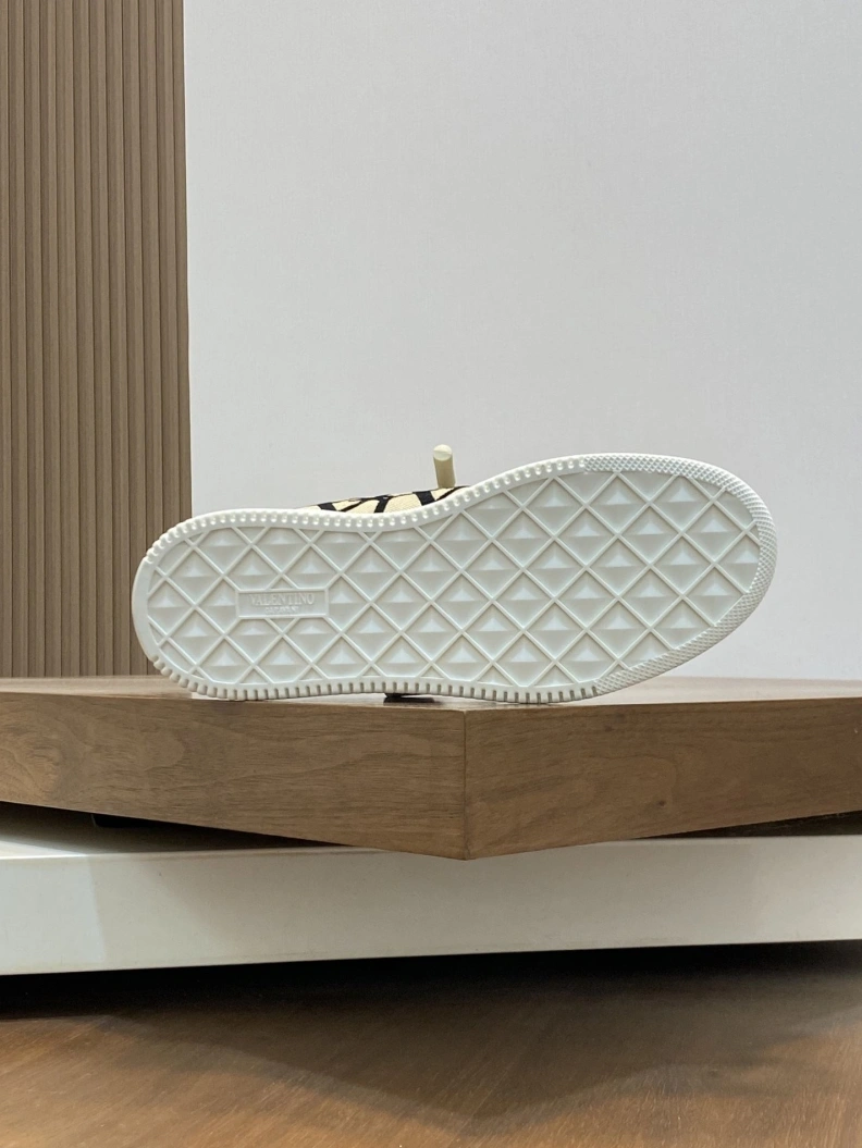 HighQuality Vxlxntino Sneakers 228928