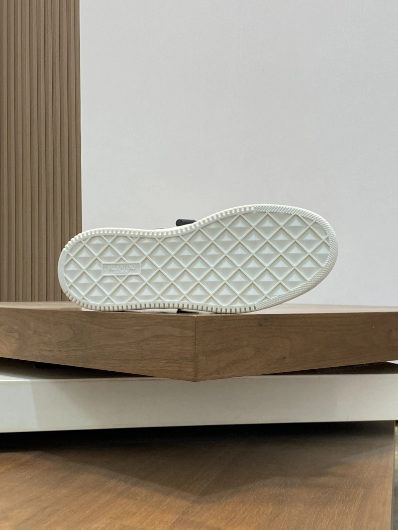 Functional Vxlxntino Sneakers 228923