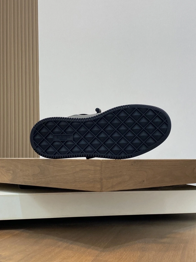 Lightweight Vxlxntino Sneakers 228919