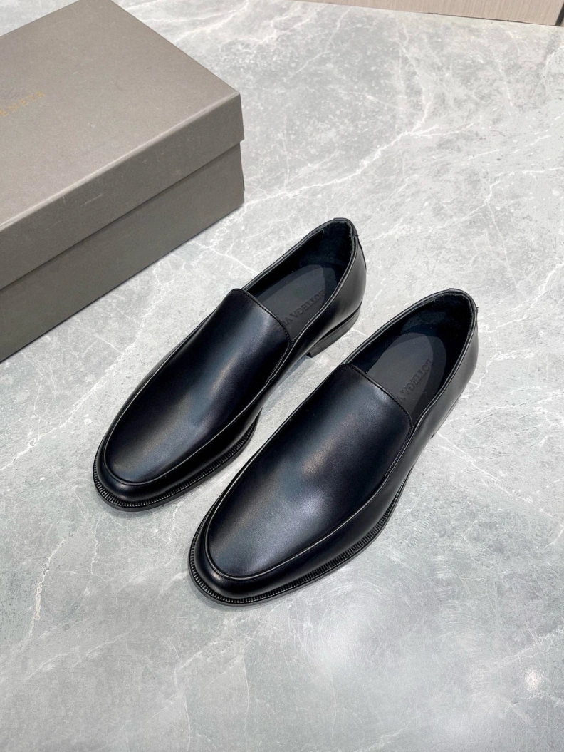 Timeless Bxttxga Vxnxta Leather Shoes 112438