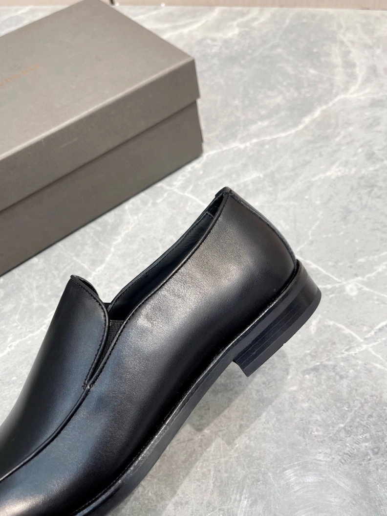 Timeless Bxttxga Vxnxta Leather Shoes 112438