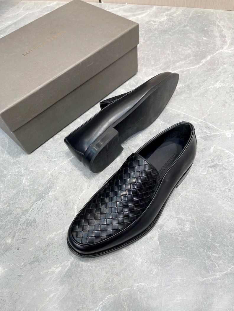 Cozy Bxttxga Vxnxta Leather Shoes 112454