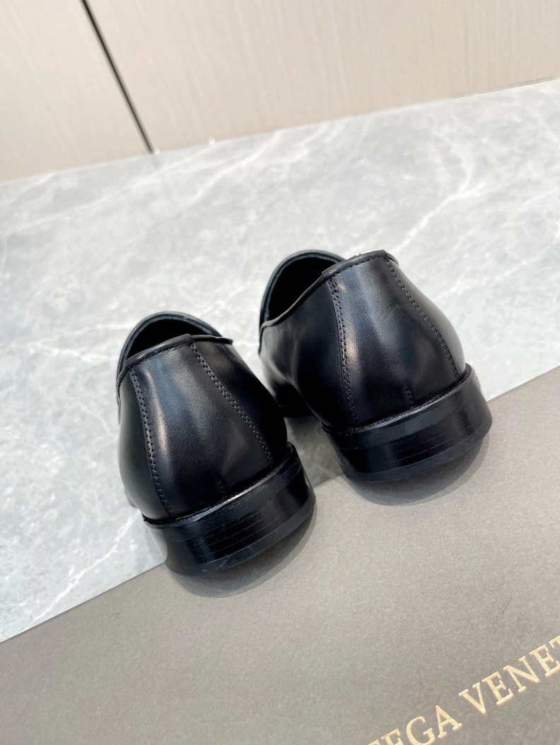 Cozy Bxttxga Vxnxta Leather Shoes 112454