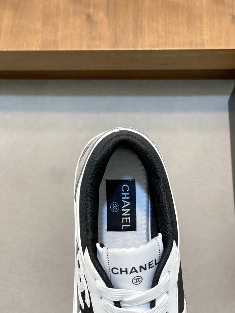 Cozy Chxnxl Sneakers 118142