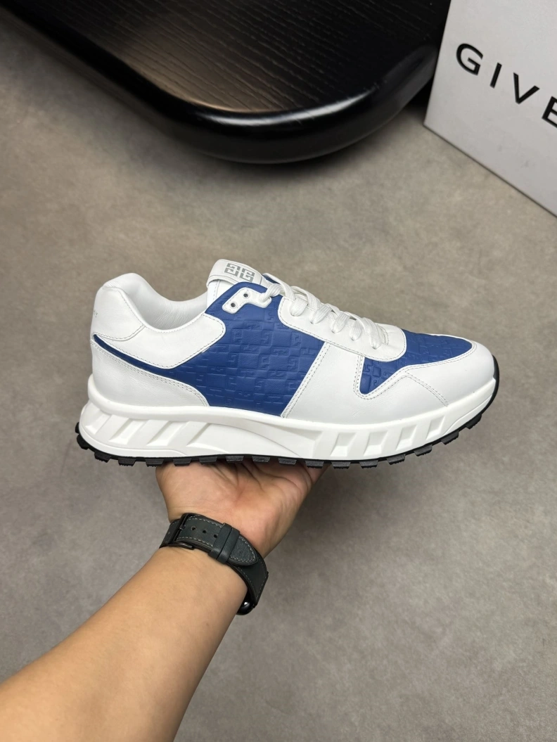Gxvxnchy Sneakers Flexible 151931