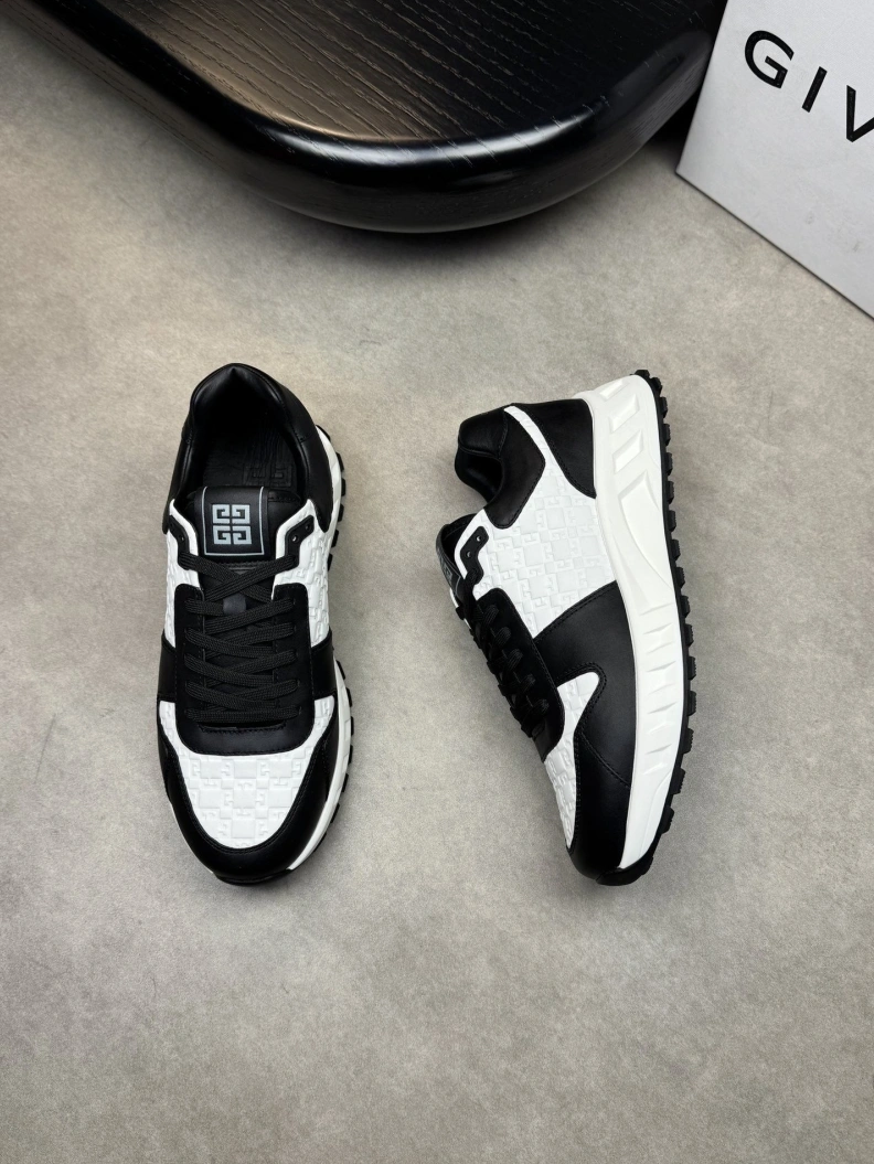 Trendy Gxvxnchy Sneakers 151930