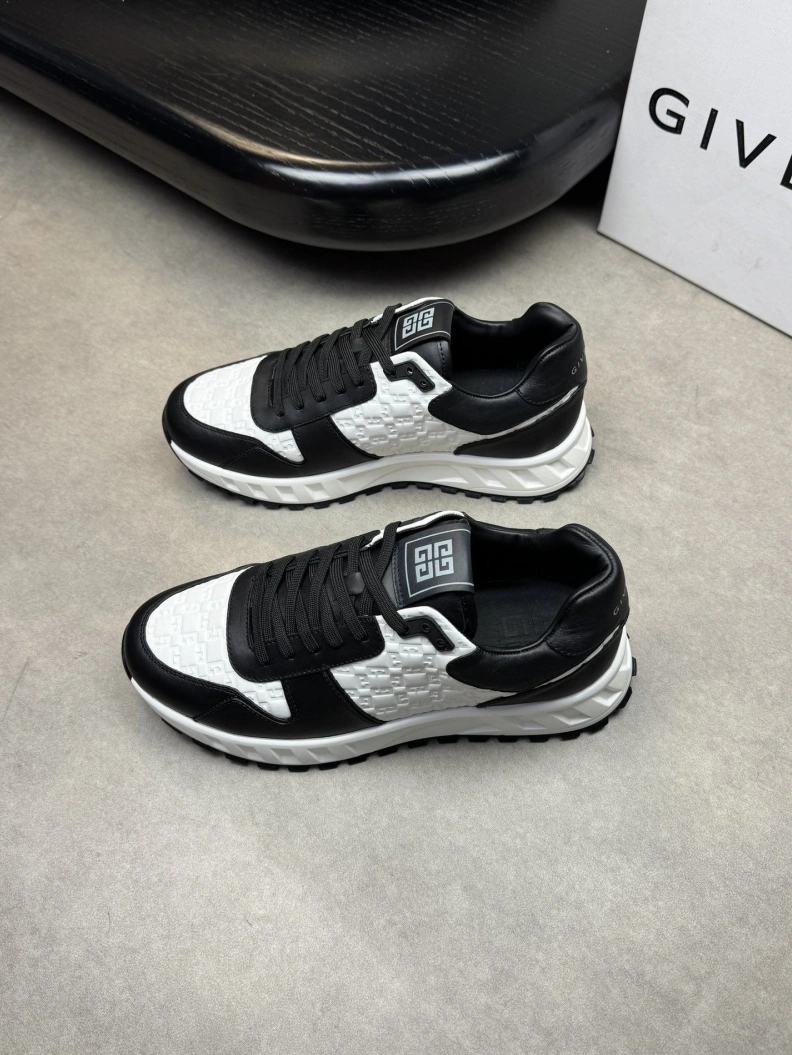 Trendy Gxvxnchy Sneakers 151930