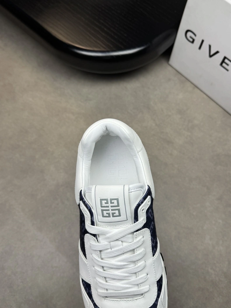 Unique Gxvxnchy Sneakers 151928