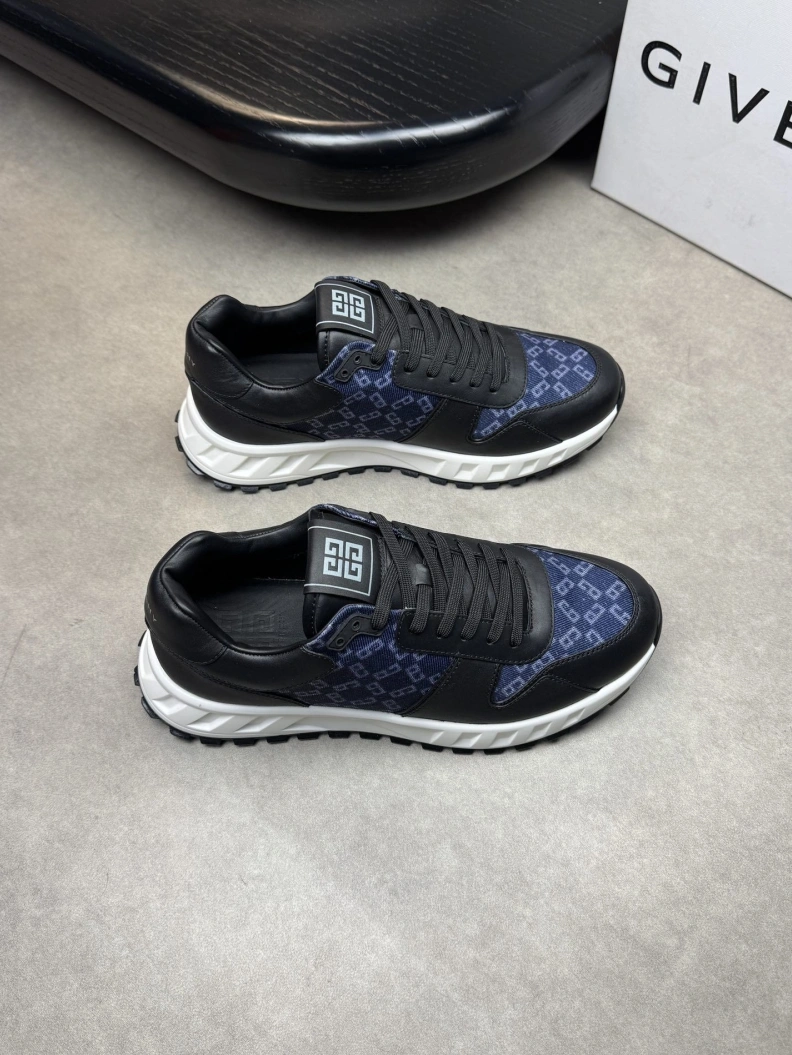 Refined Gxvxnchy Sneakers 151924