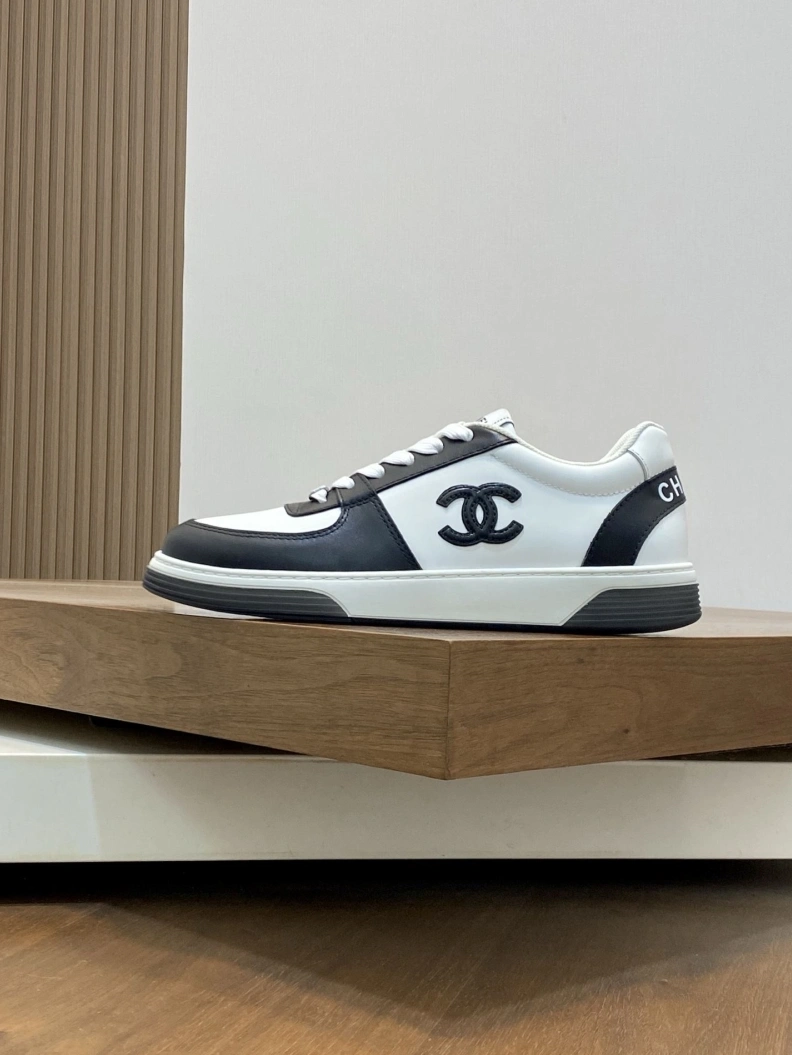 Modern Chxnxl Sneakers 118138