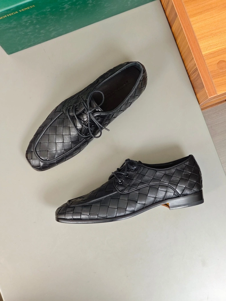 Resilient Bxttxga Vxnxta Leather Shoes 112376
