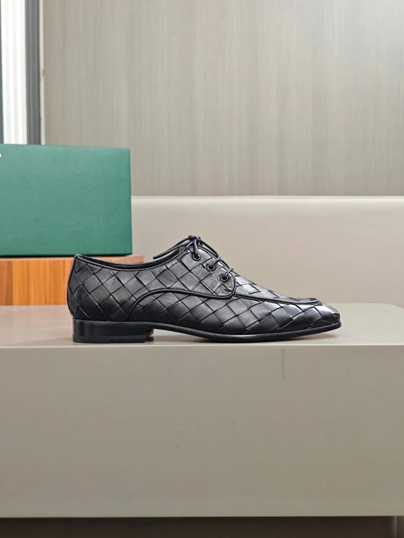 Resilient Bxttxga Vxnxta Leather Shoes 112376