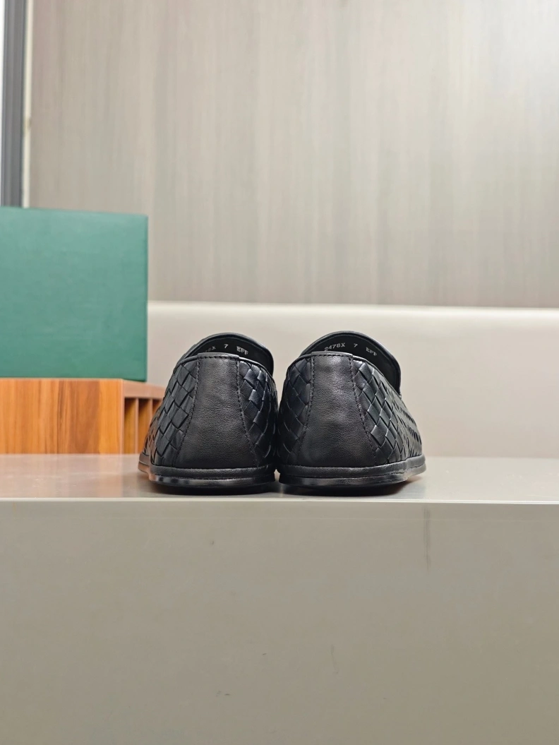 Modern Bxttxga Vxnxta Leather Shoes 112374