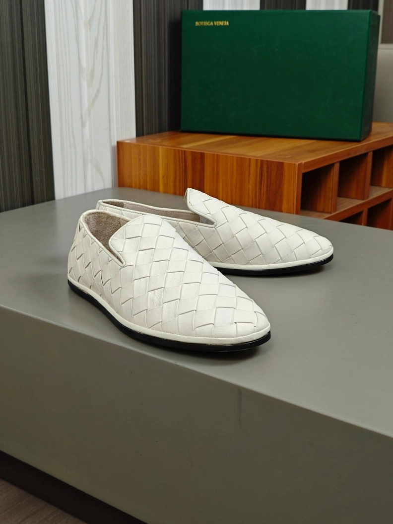 Compact Bxttxga Vxnxta Leather Shoes 112364